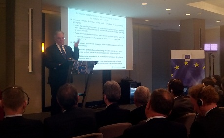 Mugur Isărescu, prezentare la conferința despre zona euro