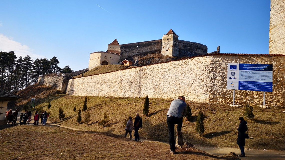 Cetatea Râșnov, reconstruită cu bani europeni / Foto: Bogdan Neagu