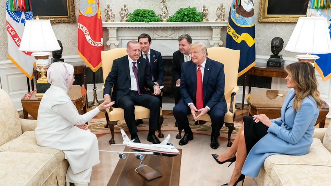 Sursa foto: https://www.flickr.com/photos/whitehouse
