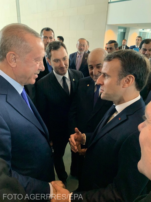 Recep Erdogan și Emmanuel Macron, în ianuarie 2020