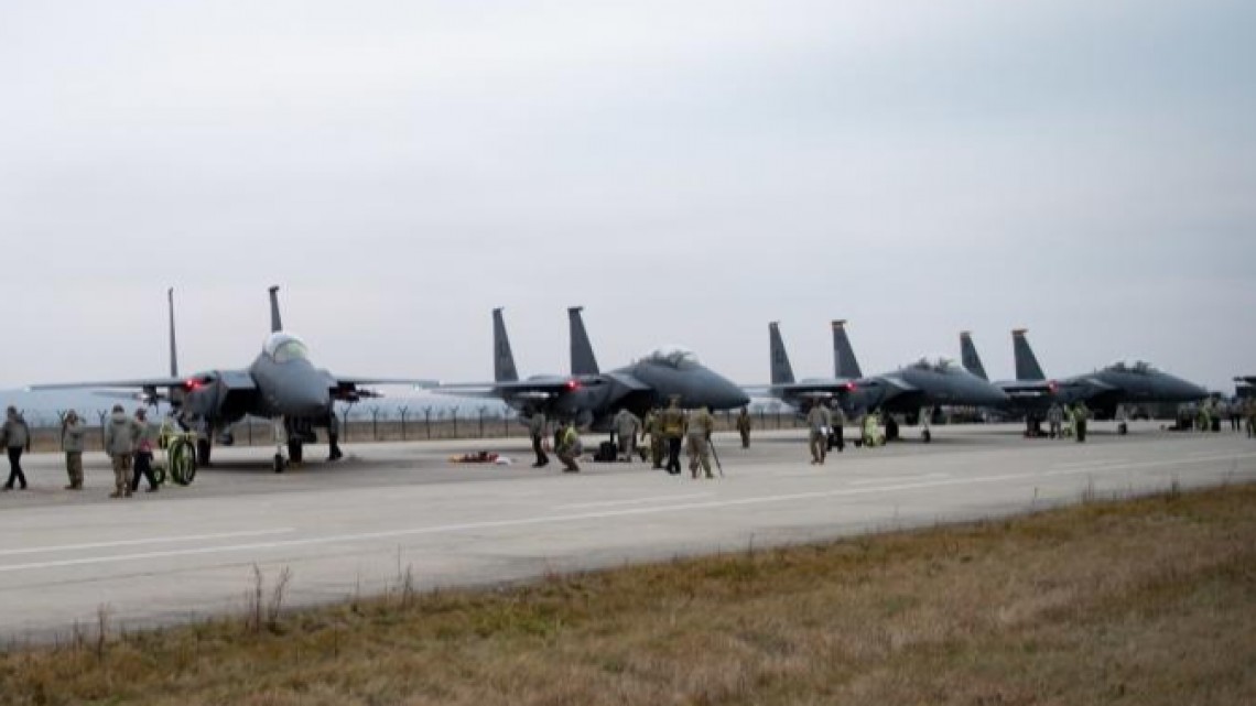 F-15E Strike Eagles la Câmpia Turzii. Sursa foto: Airman 1st Class Cedrique Oldaker/www.nato.int