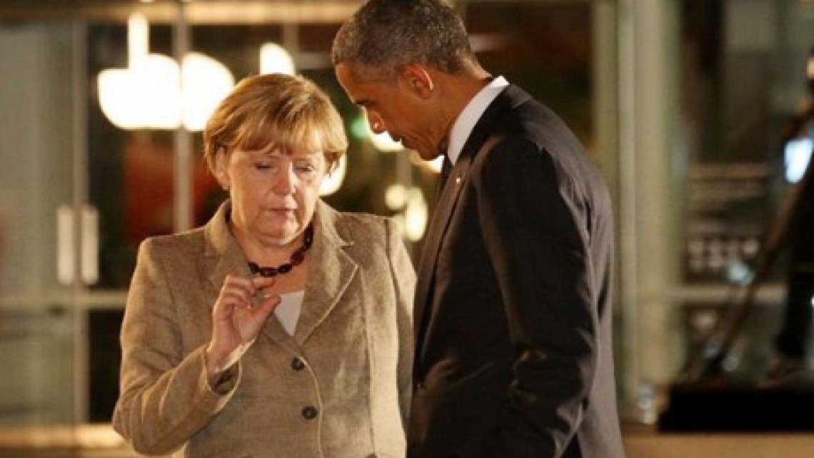 Cancelarul german Angela Merkel și președintele american Barack Obama, prezenți în cadrul Summit-ului G20, din 15 Noiembrie 2014, la Brisbane (Australia) / Sursă foto: Comisia Europeană