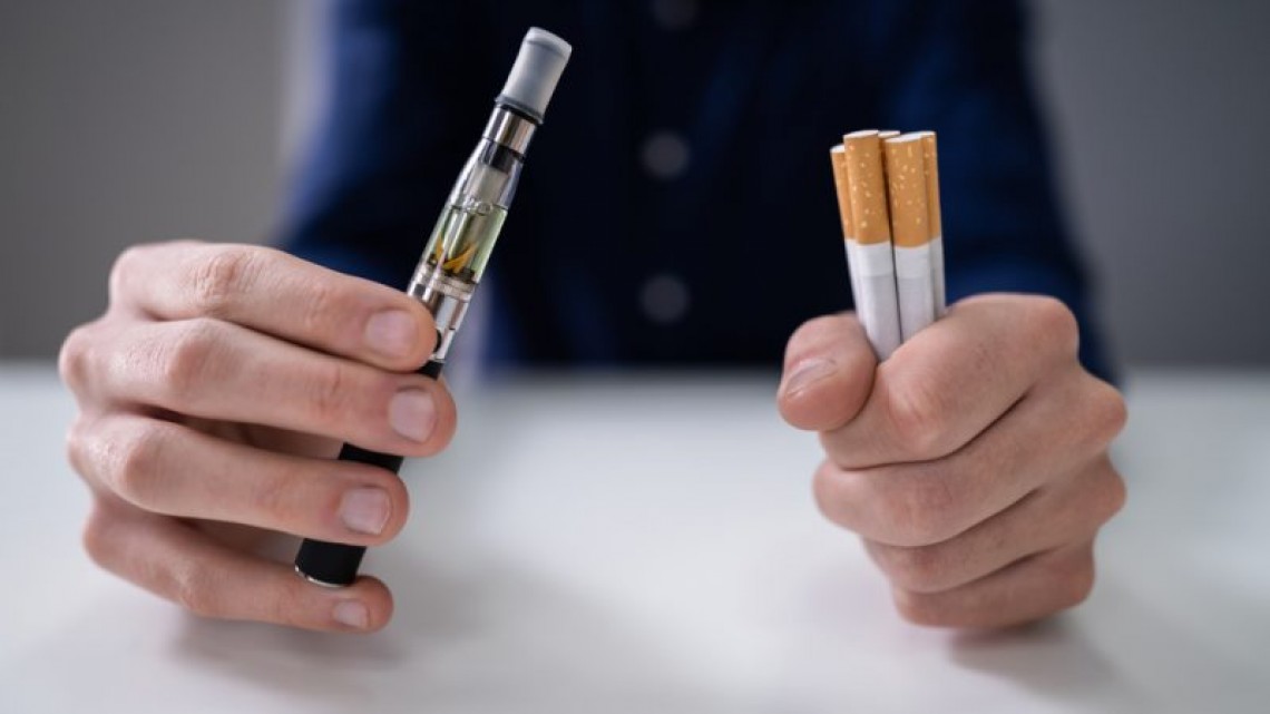 Există temeri cu privire la faptul că nicotina poate reveni în forță în rândul tinerei generații, dacă nu sunt adoptate măsuri ferme. [SHUTTERSTOCK/Andrey_Popov]