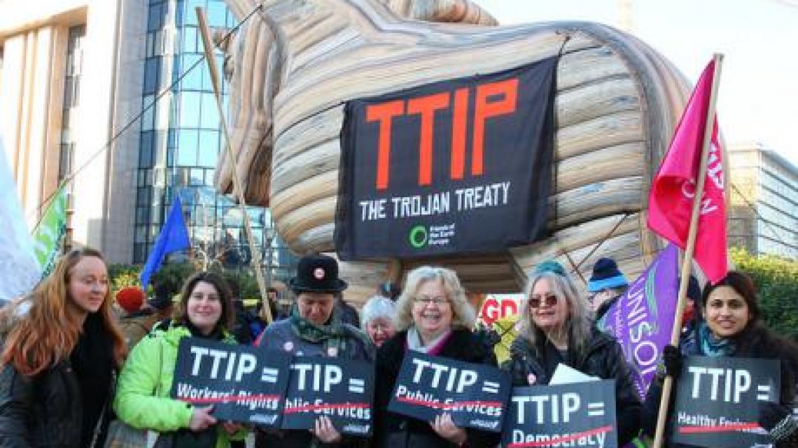 Protest anti-TTIP - Bruxelles, 4 Februarie. [greensefa/Flickr]