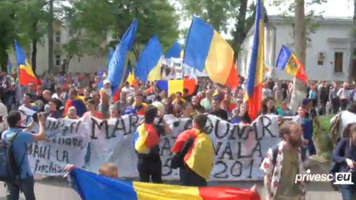 Mars unionist la Chisinau (Foto: Captura Privesc.eu)