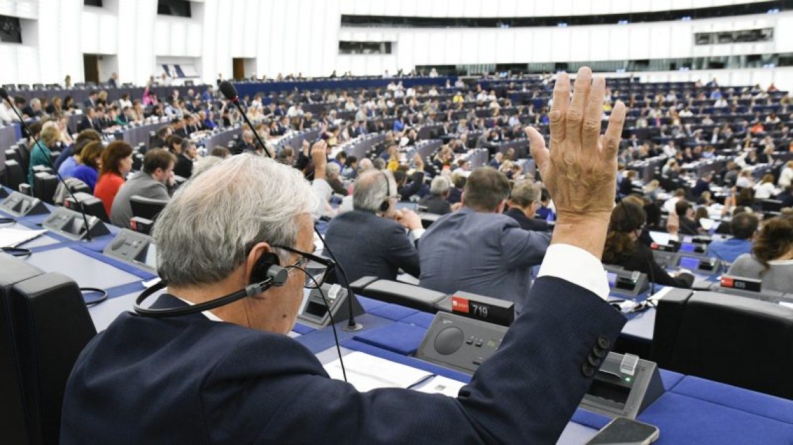 Deputații UE în timpul sesiunii de vot din 14 septembrie, la Strasbourg. [Parlamentul European]