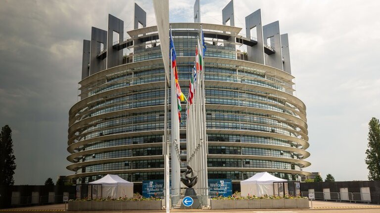 Parlamentul European, în alertă după un nou scandal privind influența rusă