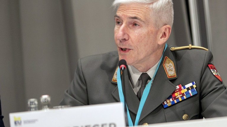 Reprezintă șeful Comitetului militar al UE un risc de securitate?